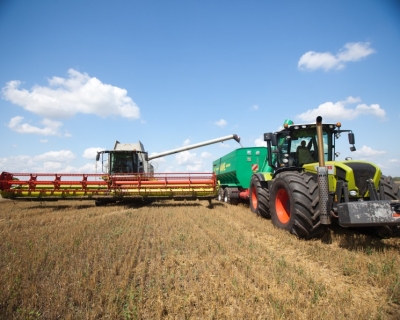 Правительство обсуждает новую систему отнесения сельхозтехники к российской